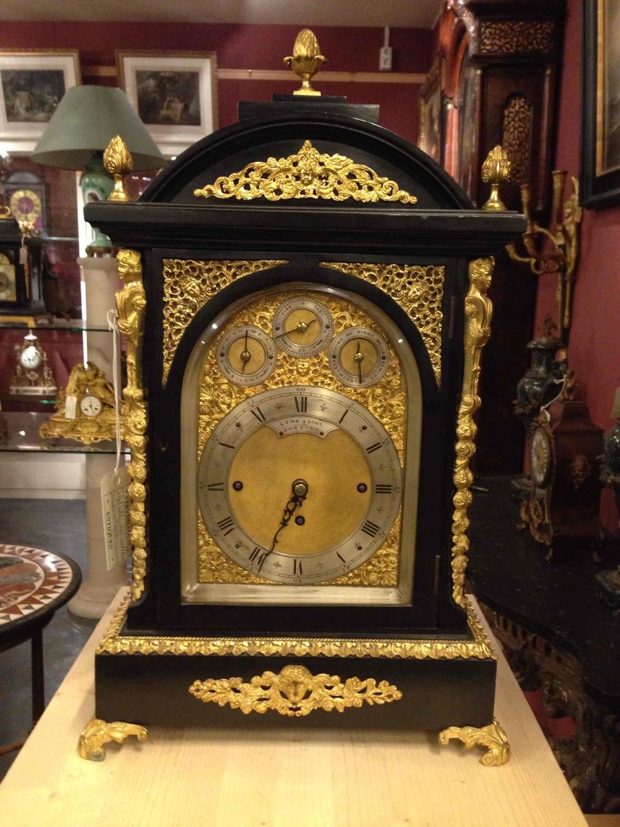 Table clock chimes on 8 bells, 2nd half 19th C