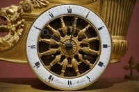 Empire Chariot clock in gilded bronze, France around 1800