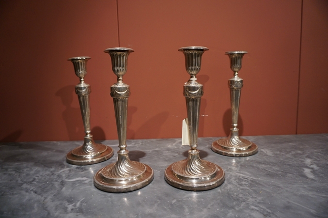 Set of 4 candlesticks