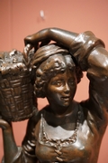 Signed statue by Mesnais in bronze, France 19th century