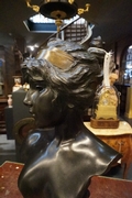 Signed statue by Villanis in bronze, France around 1900