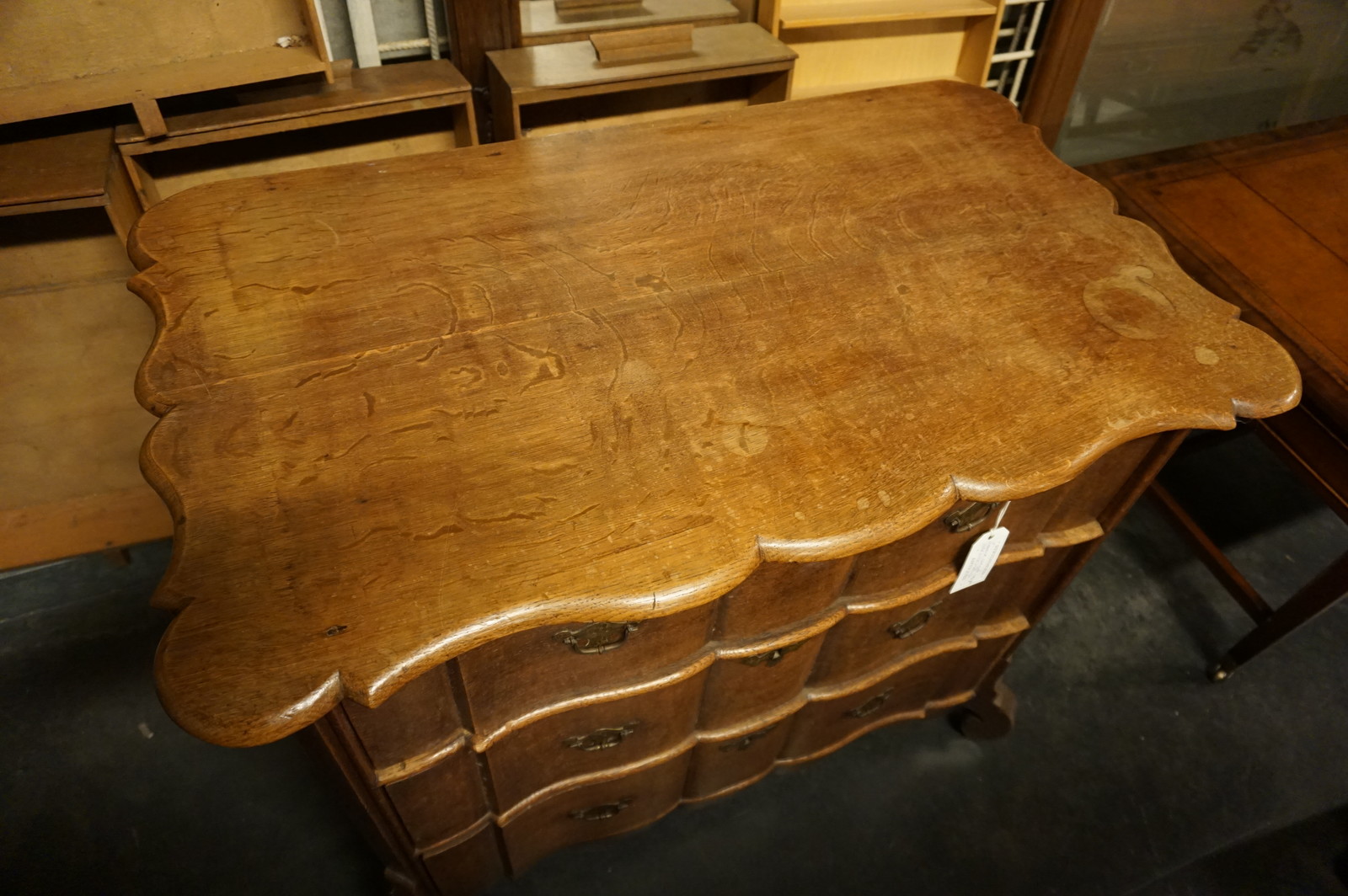 18th century Dutch oak commode