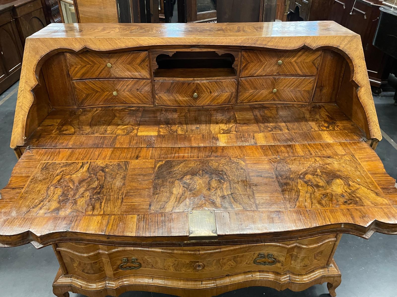 18th century German walnut secretary desk, 122x60x116H cm 