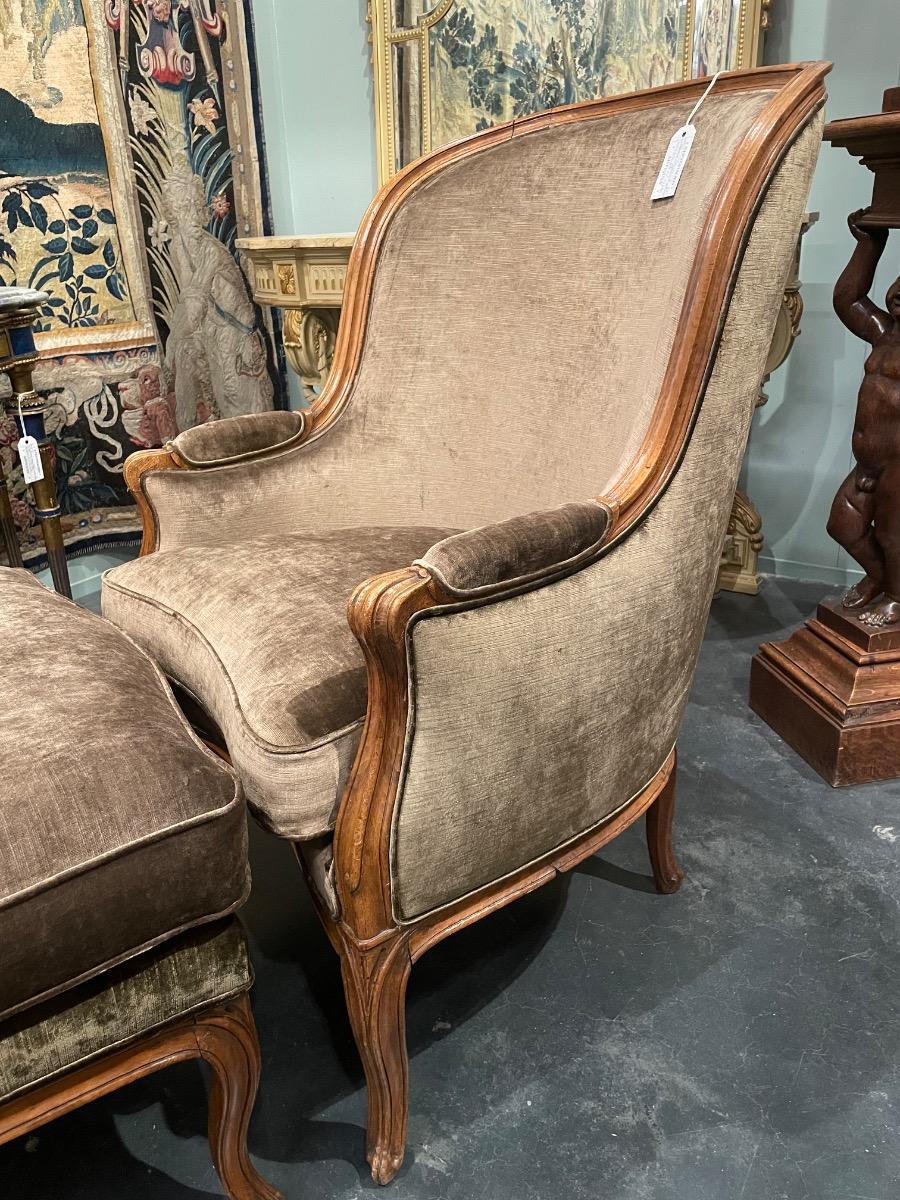 18th century Louis XV walnut chaise longue