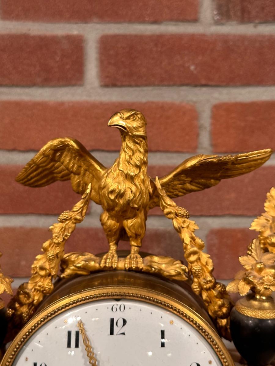 18th century Louis XVI portico clock signed “De Belle”, 36x10x47h cm