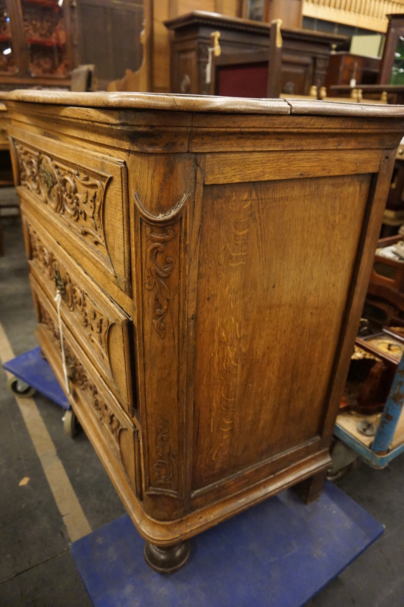 18th century oak Liege commode