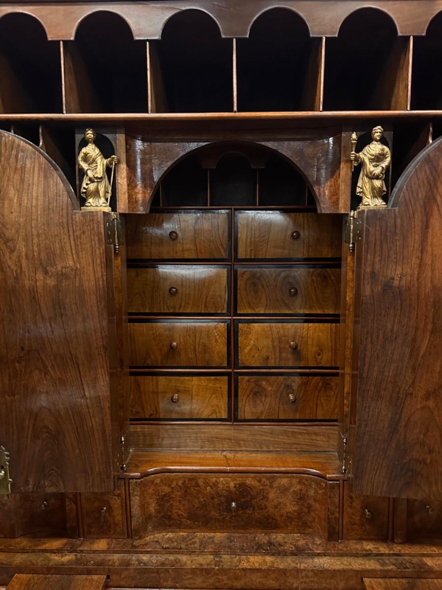 18th century walnut mirrored doors buro-bookcase, 116x62x224h cm