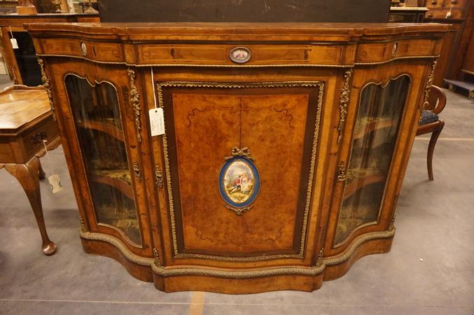 Walnut English credenza, mid 19th C