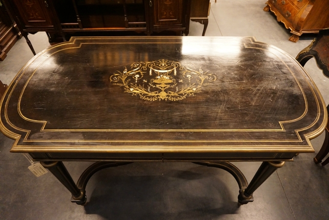 Napoleon III table