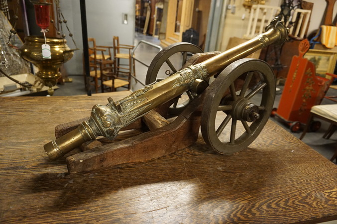 Antique bronze canon on carriage