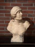 Art Deco Alabaster bust signed by Pineschi, 40x20x54h cm