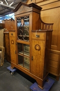 Arts and crafts style Vitrine in mahogany, England around 1900