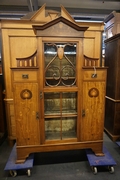 Arts and crafts style Vitrine in mahogany, England around 1900