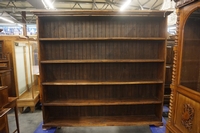 Bookcase in oak, Spanish mid 20th C.