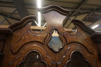 Bookcase in walnut, Italy mid 20th C.