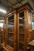 style Bookcase in walnut, Holland 19th century