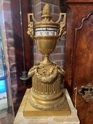 Bronze gilded “circles tournants” tableclock 45 cm tall