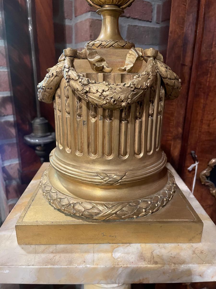 Bronze gilded “circles tournants” tableclock 45 cm tall