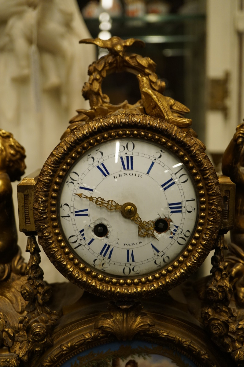 Bronze gilded Napoleon III mantle clock