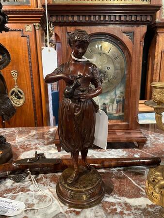 Bronze sculpture “le café” by Debut. 37 cm tall