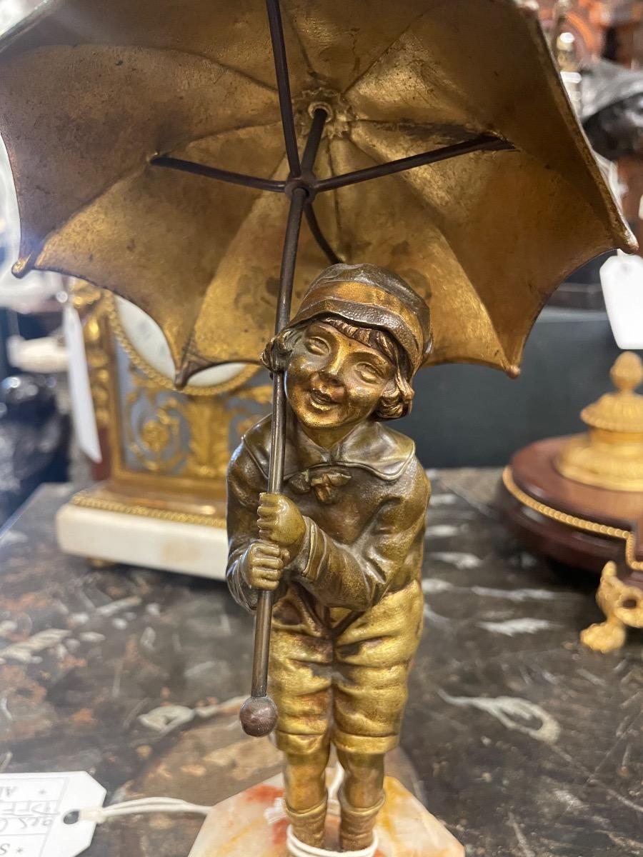 Bronze statue signed by Chiparus, 27H cm 