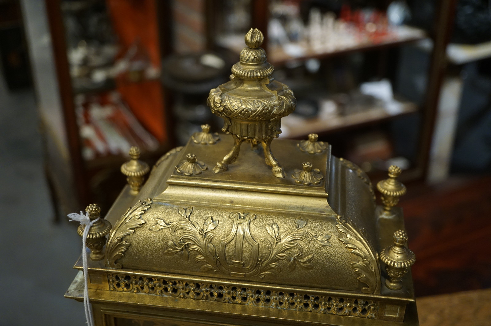 Bronze table clock