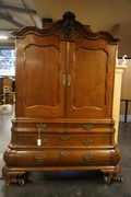 Cabinet in oak, Holland 18th century