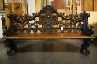 Carved bench after Daniel Marot in oak, Holland 18th century
