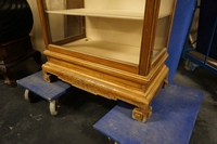 Chinese style Vitrine in walnut, France 19th century