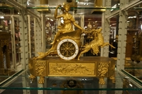 Empire style Chariot clock with Diana in gilded bronze, France around 1800