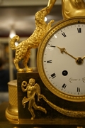 Empire style Clock in gilded bronze, France around 1800