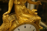 Empire style Clock in gilded bronze, France around 1800