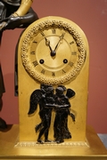 Empire style Clock in gilded bronze, France around 1800