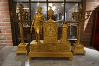 Empire style Clock set in gilded bronze, France around 1800