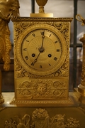 Empire style Clock set in gilded bronze, France around 1800
