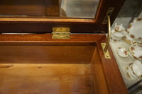 English mahogany table vitrine Around 1900