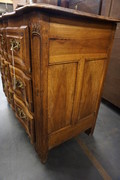 French walnut commode 18th Century