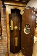 Grandfather clock by Gerrit Vos in walnut, Holland 18th century