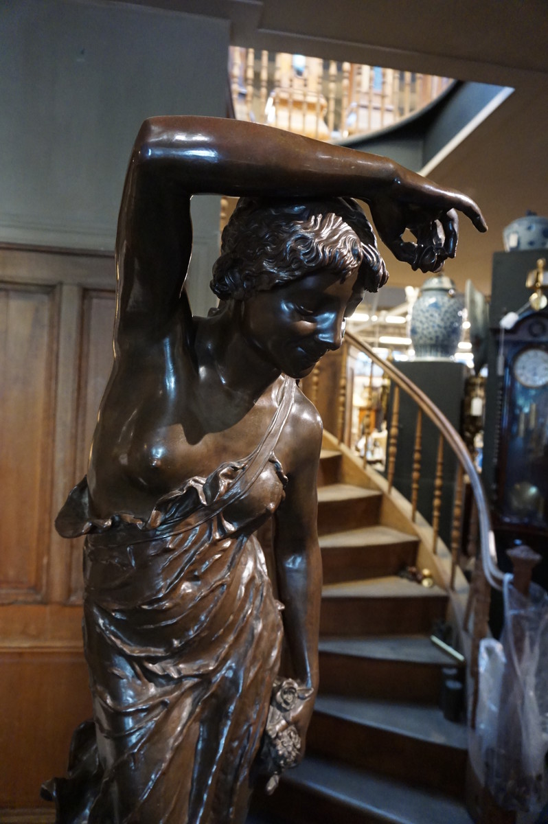 Impressive bronze statue signed Laporte