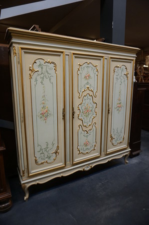 Italian painted wardrobe