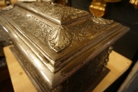 Jewellery box in metal 19th century