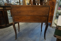 Louis XV style Desk in satinwood, Italy early 20th C.