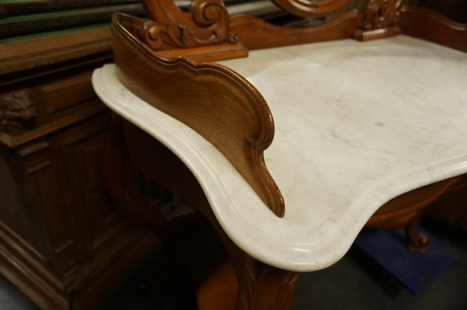 Mahogany dressing table