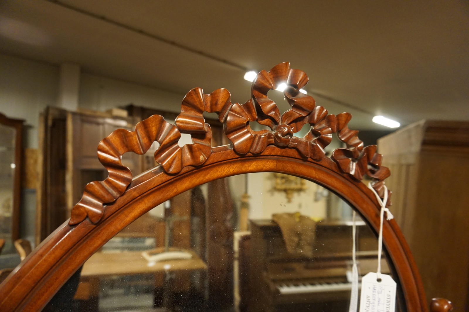 Mahogany dressing table