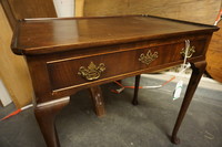 Mahogany tea table Around 1900