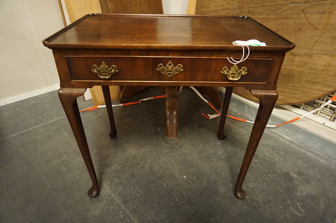 Mahogany tea table