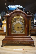 Musical table clock Around 1900