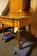 Napoleon III style Desk in tuya walnut, France 19th century