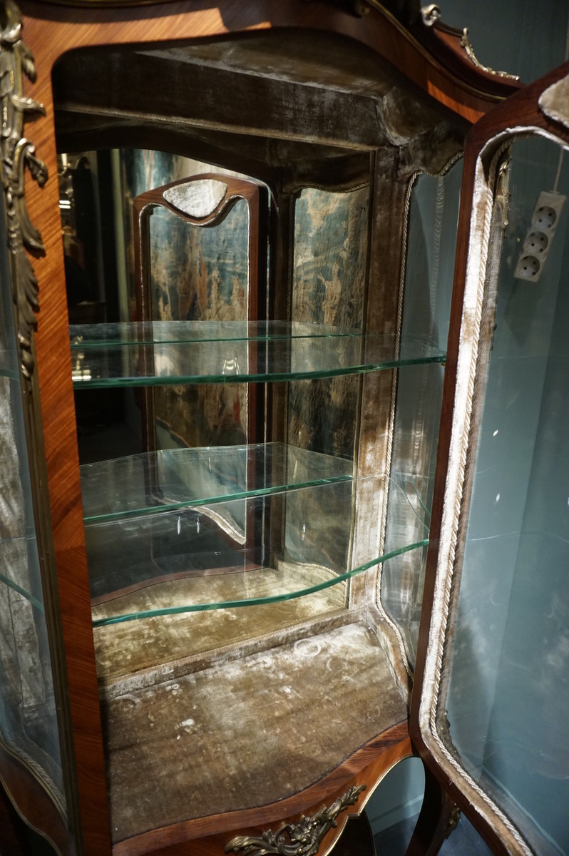 Napoleon III high quality vitrine