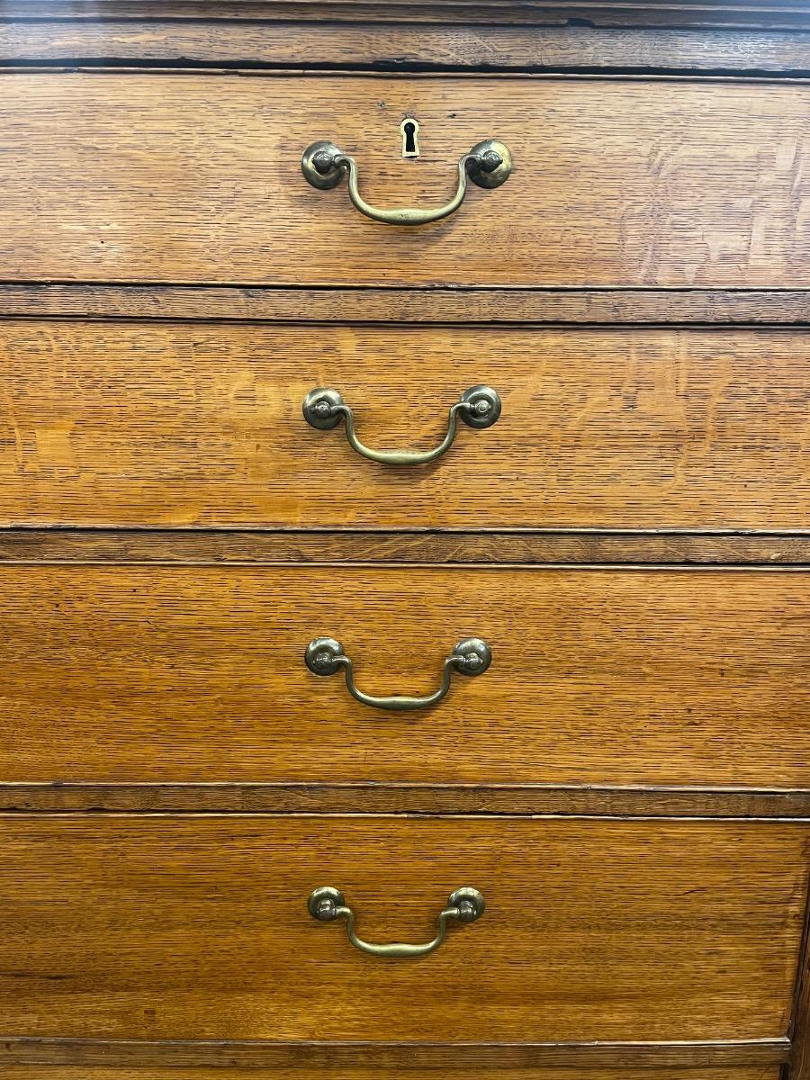 Oak English 19th century commode, 130x57x138H cm 